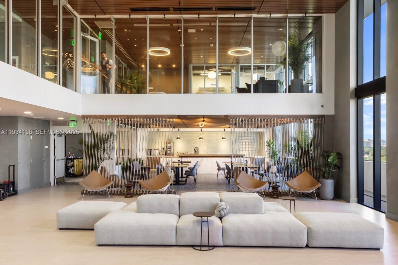 2800 SW 27th Ter #1220 Coconut Grove, FL 33133