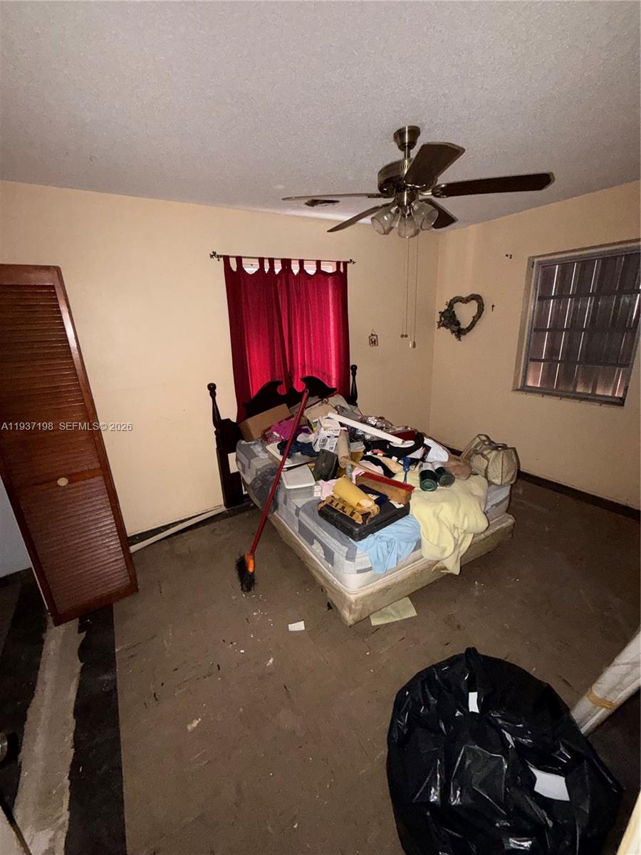 260 NW 52nd Ave Miami, FL 33126