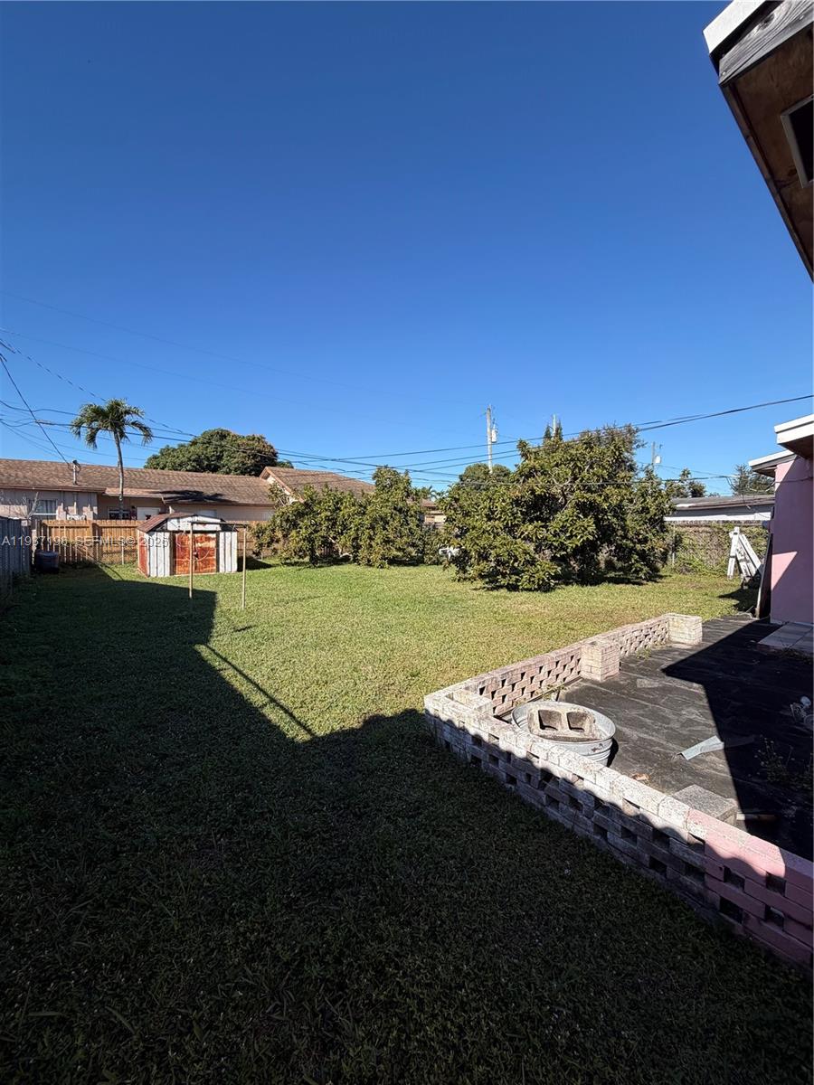 260 NW 52nd Ave Miami, FL 33126