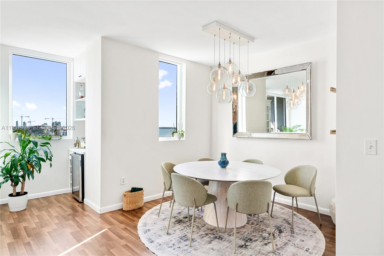 image Vizcayne Condominium10