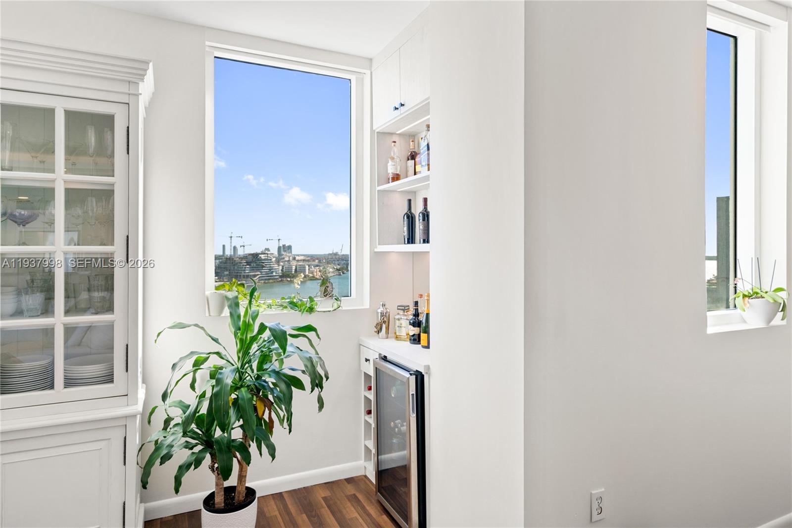 image Vizcayne Condominium15