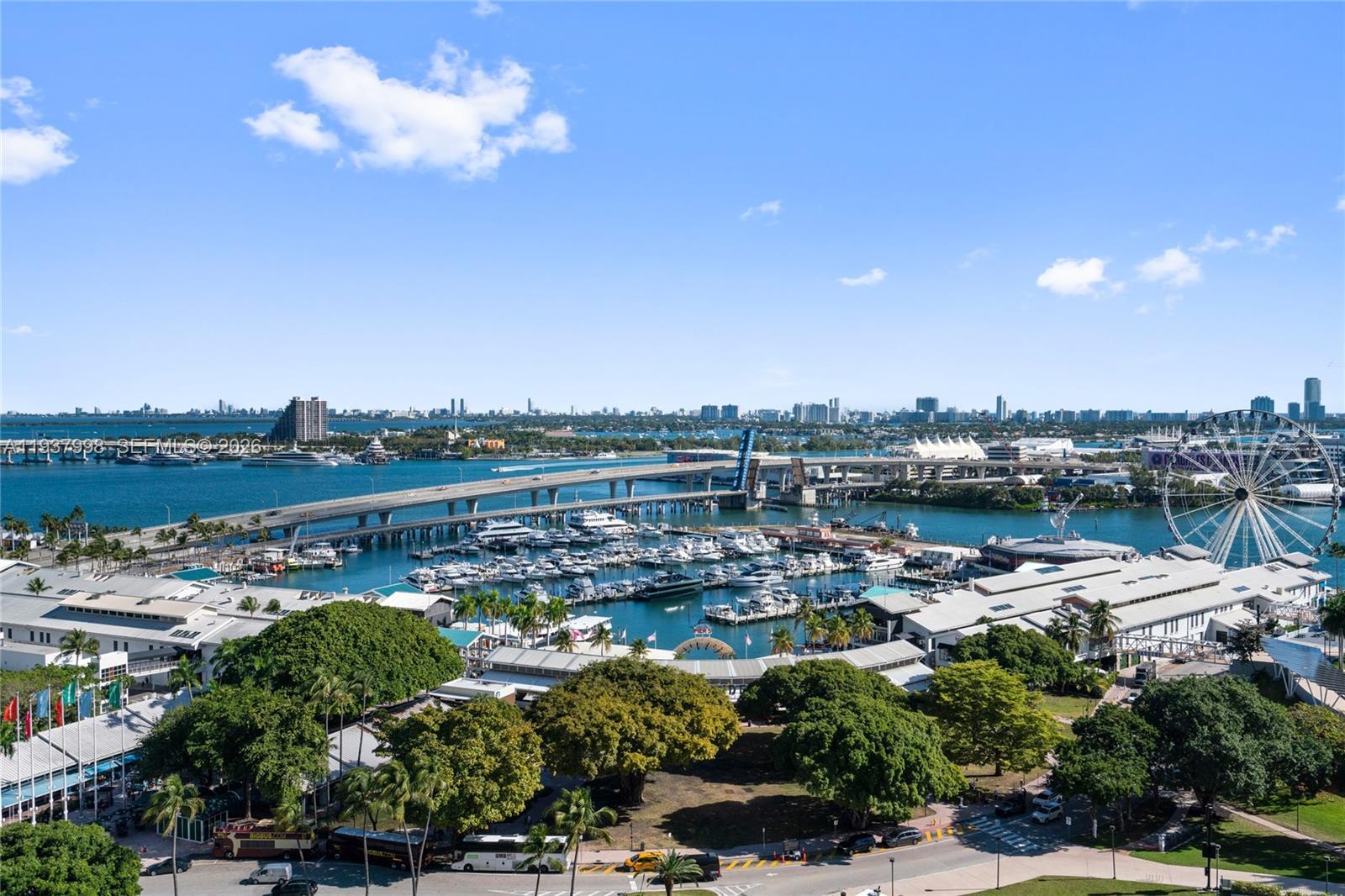 image Vizcayne Condominium18