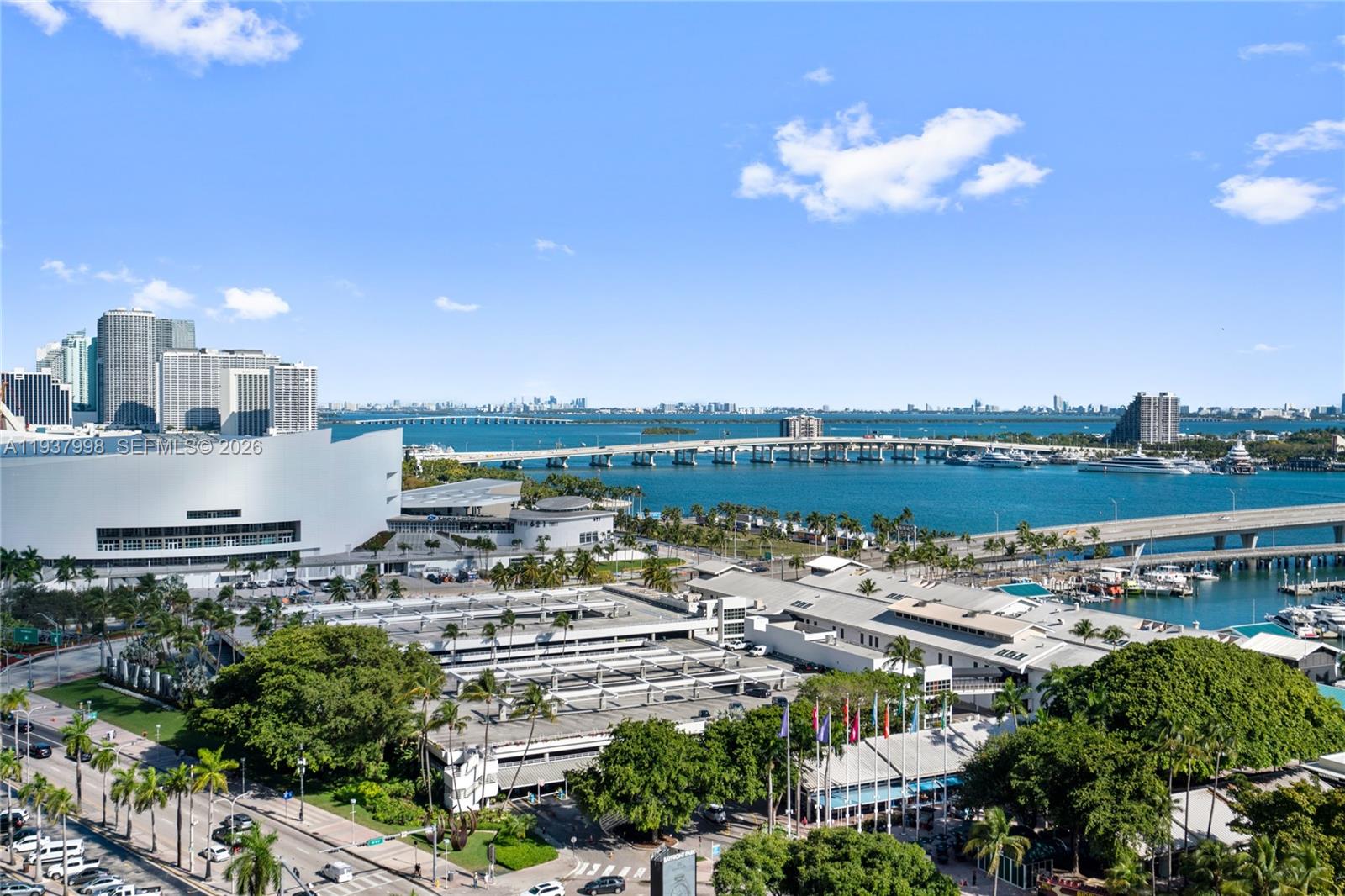 image Vizcayne Condominium1