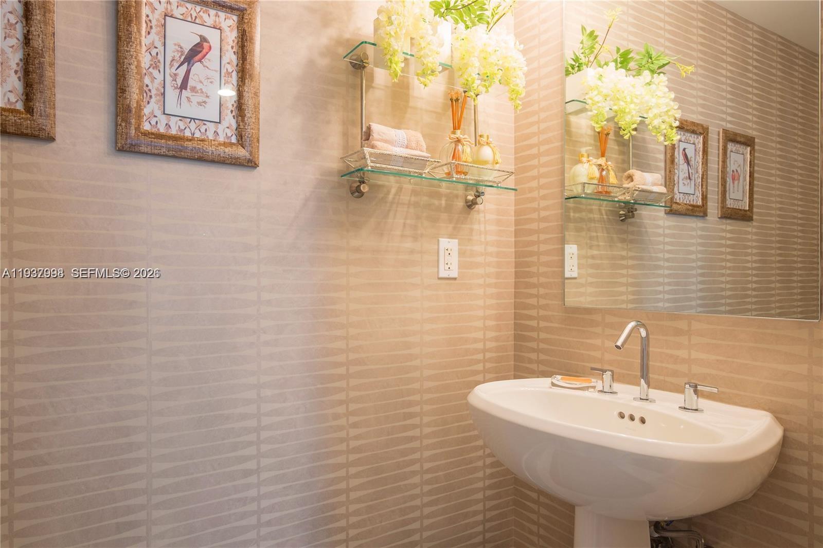 image Vizcayne Condominium30