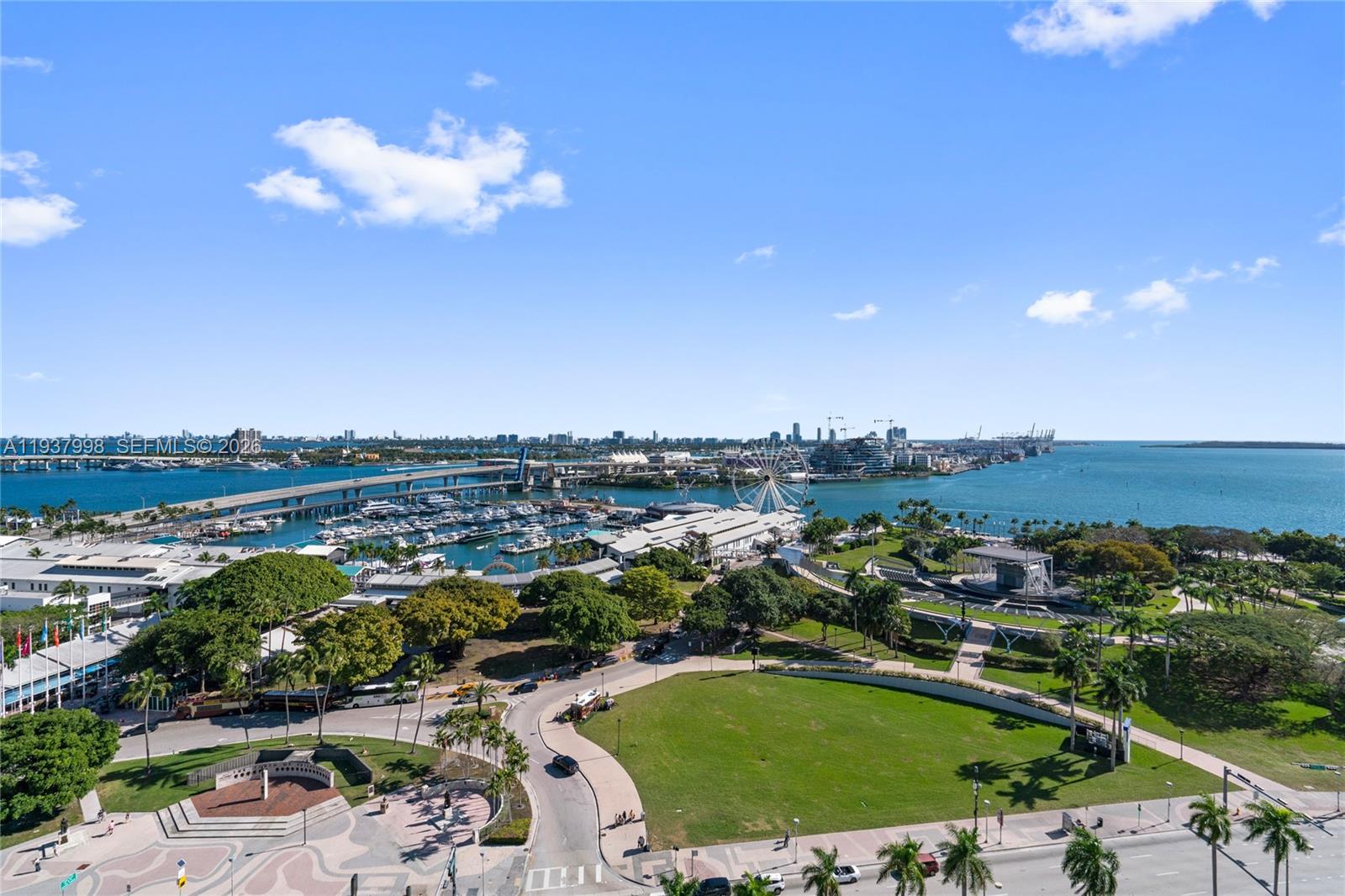 image Vizcayne Condominium42