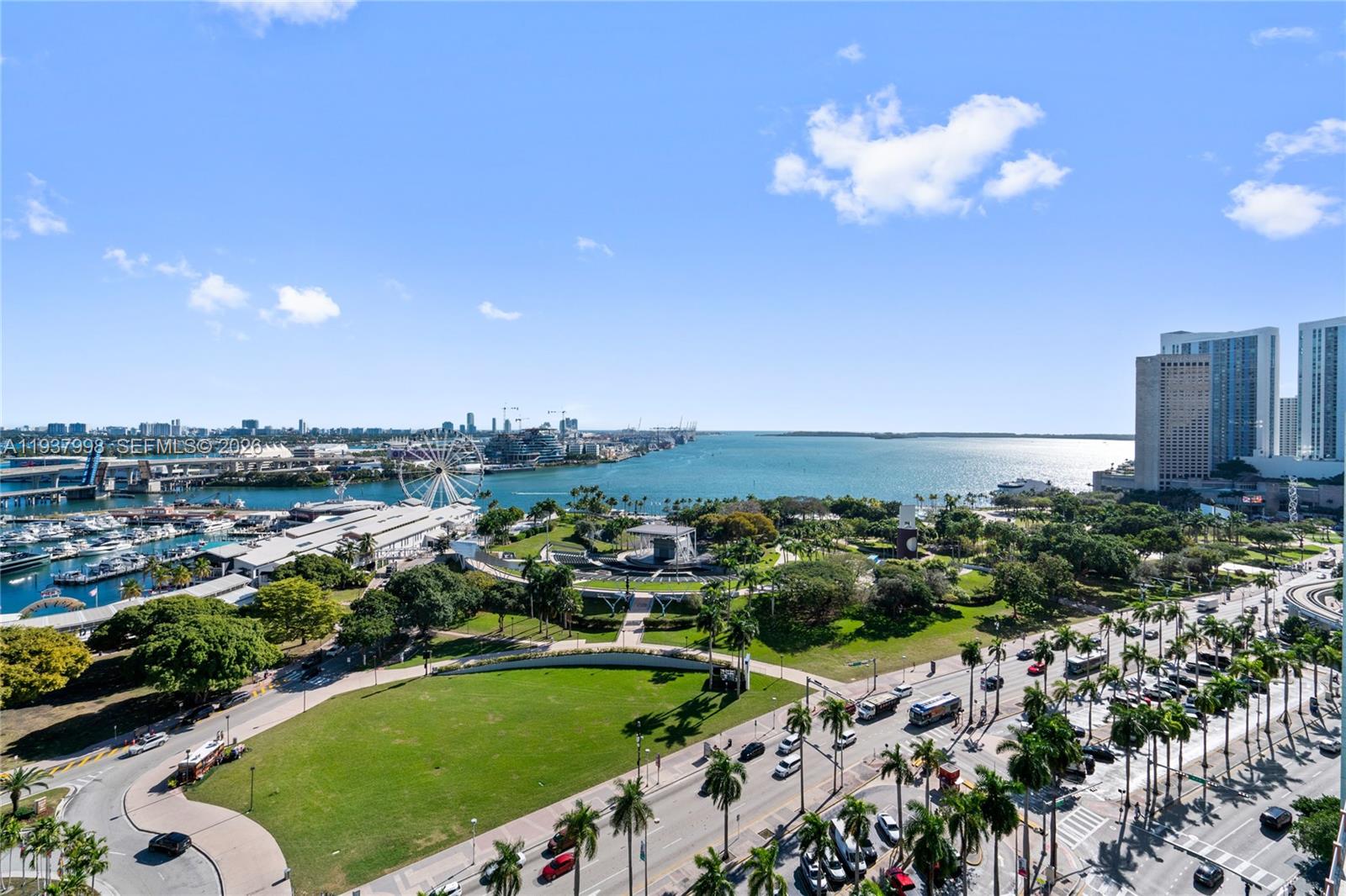 image Vizcayne Condominium43