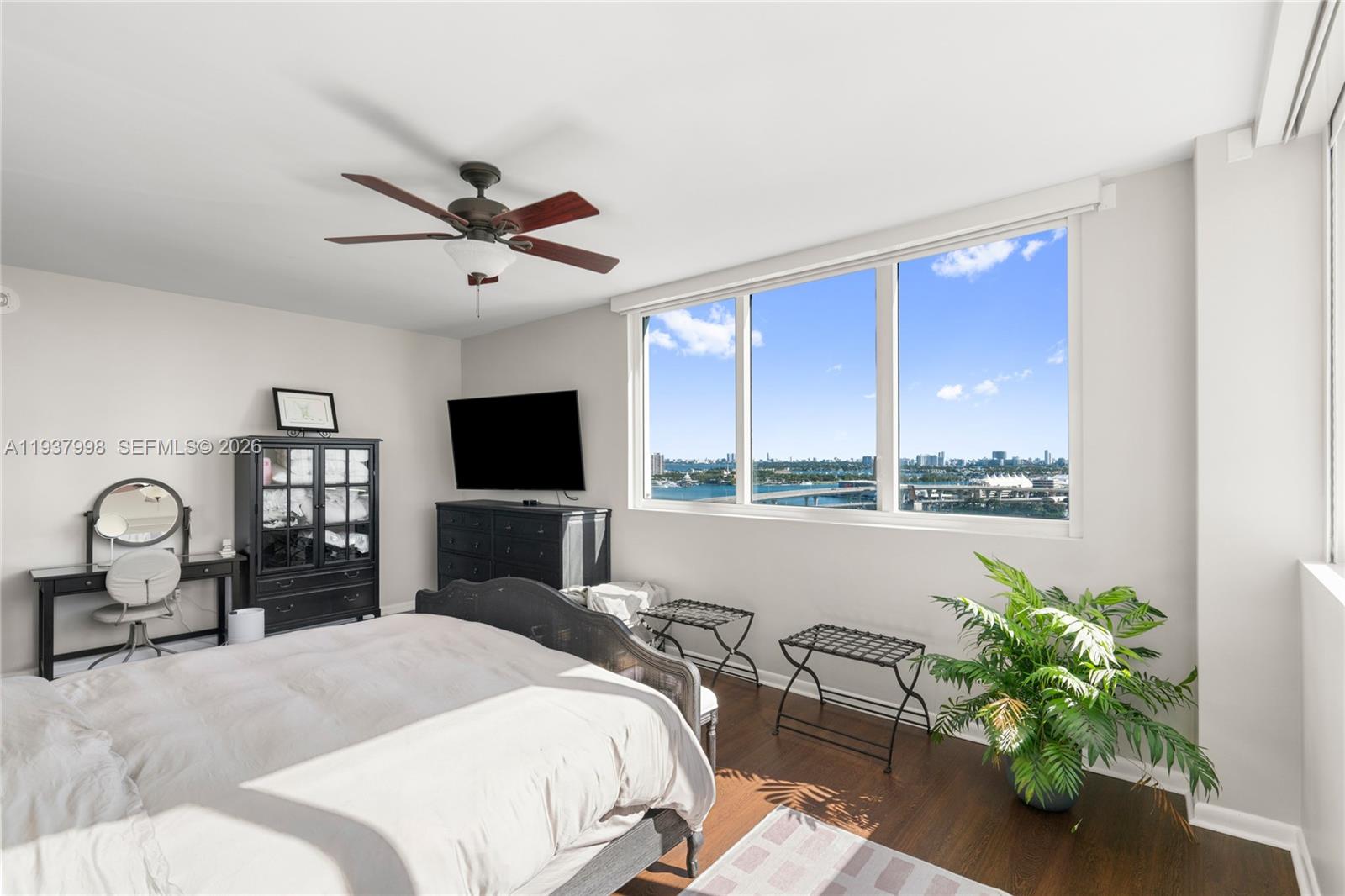 image Vizcayne Condominium52