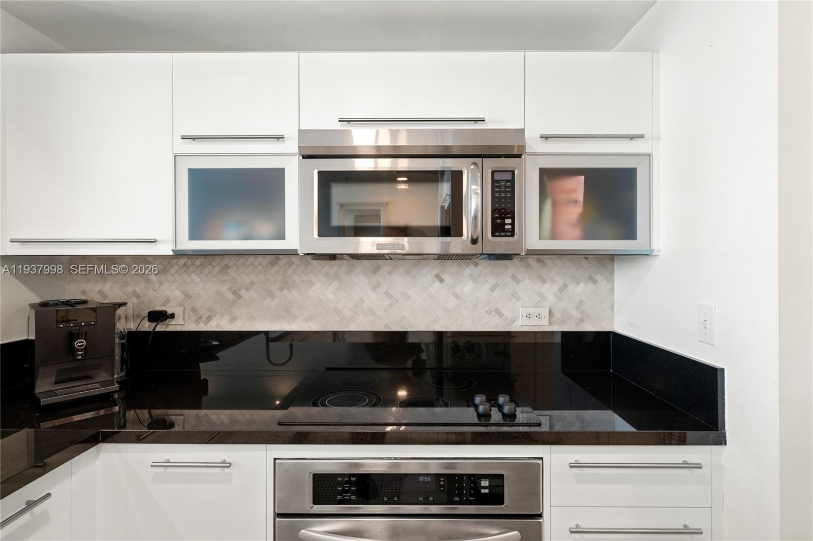 image Vizcayne Condominium5