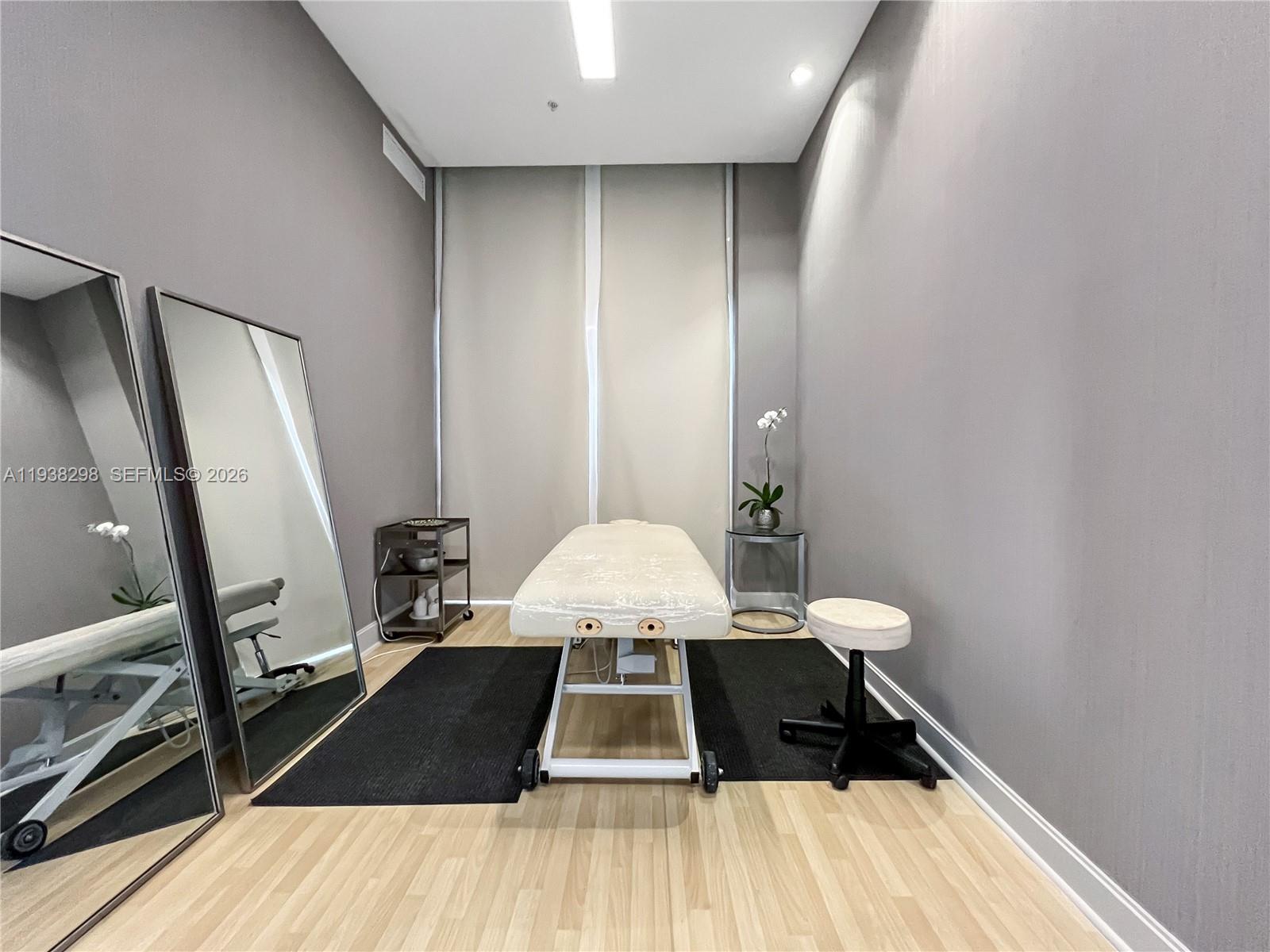 image Trump Royale40