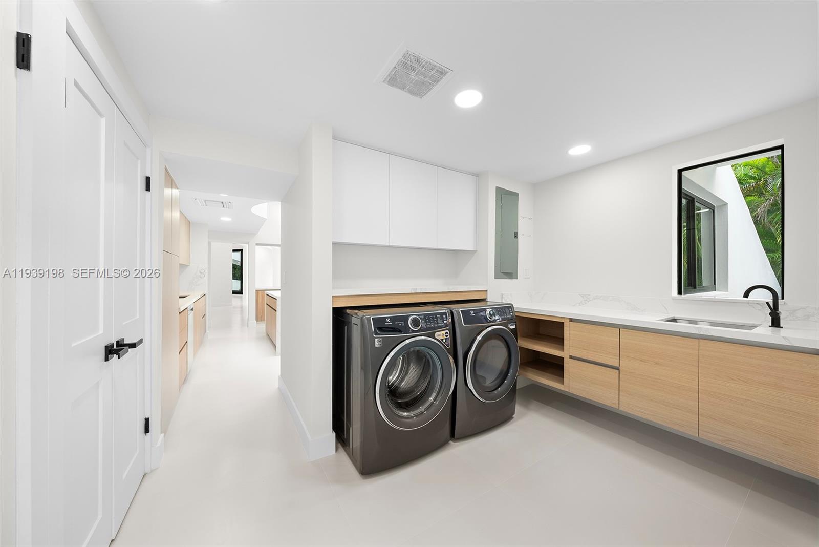 7540 Los Pinos Blvd Coral Gables, FL 33143