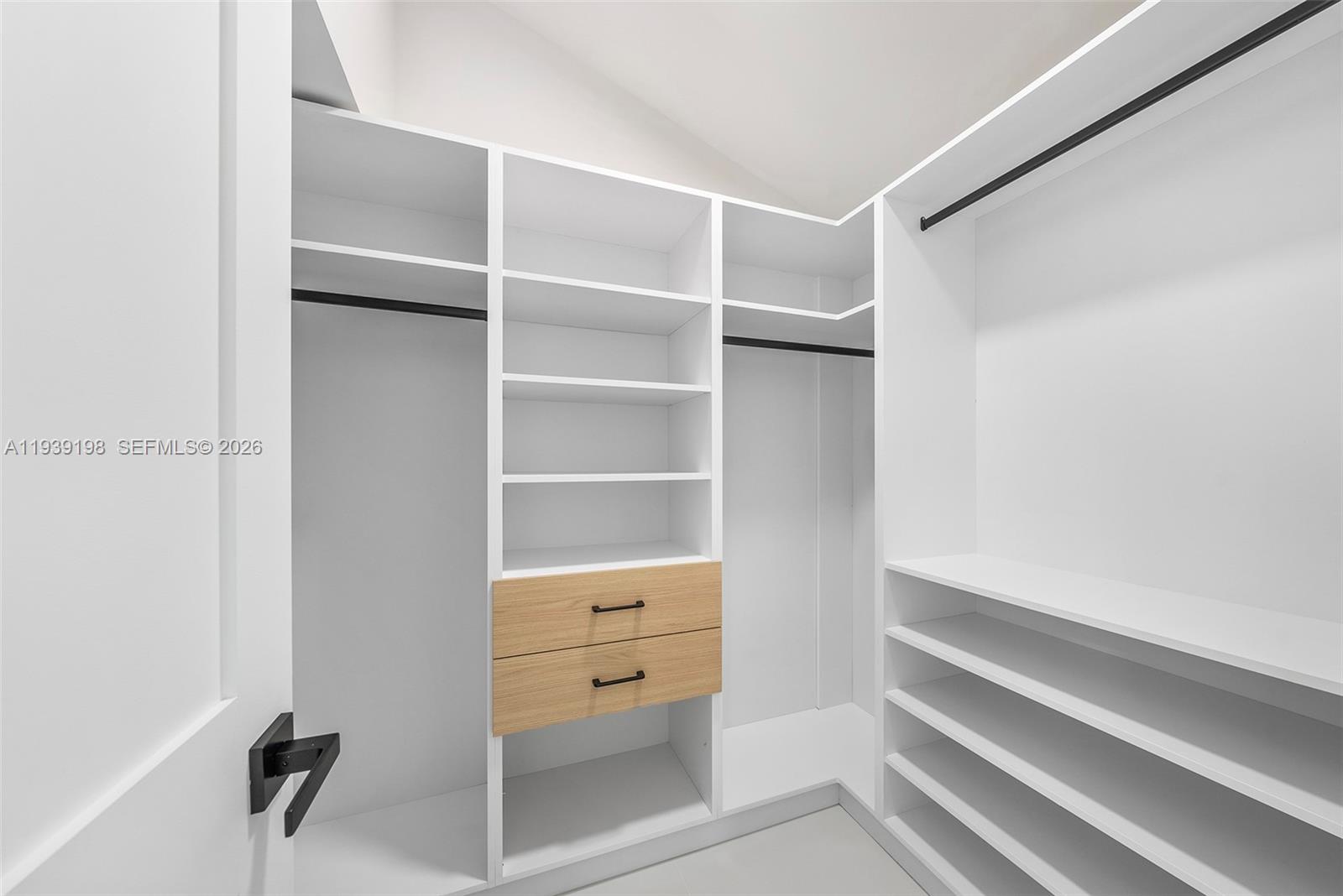 7540 Los Pinos Blvd Coral Gables, FL 33143