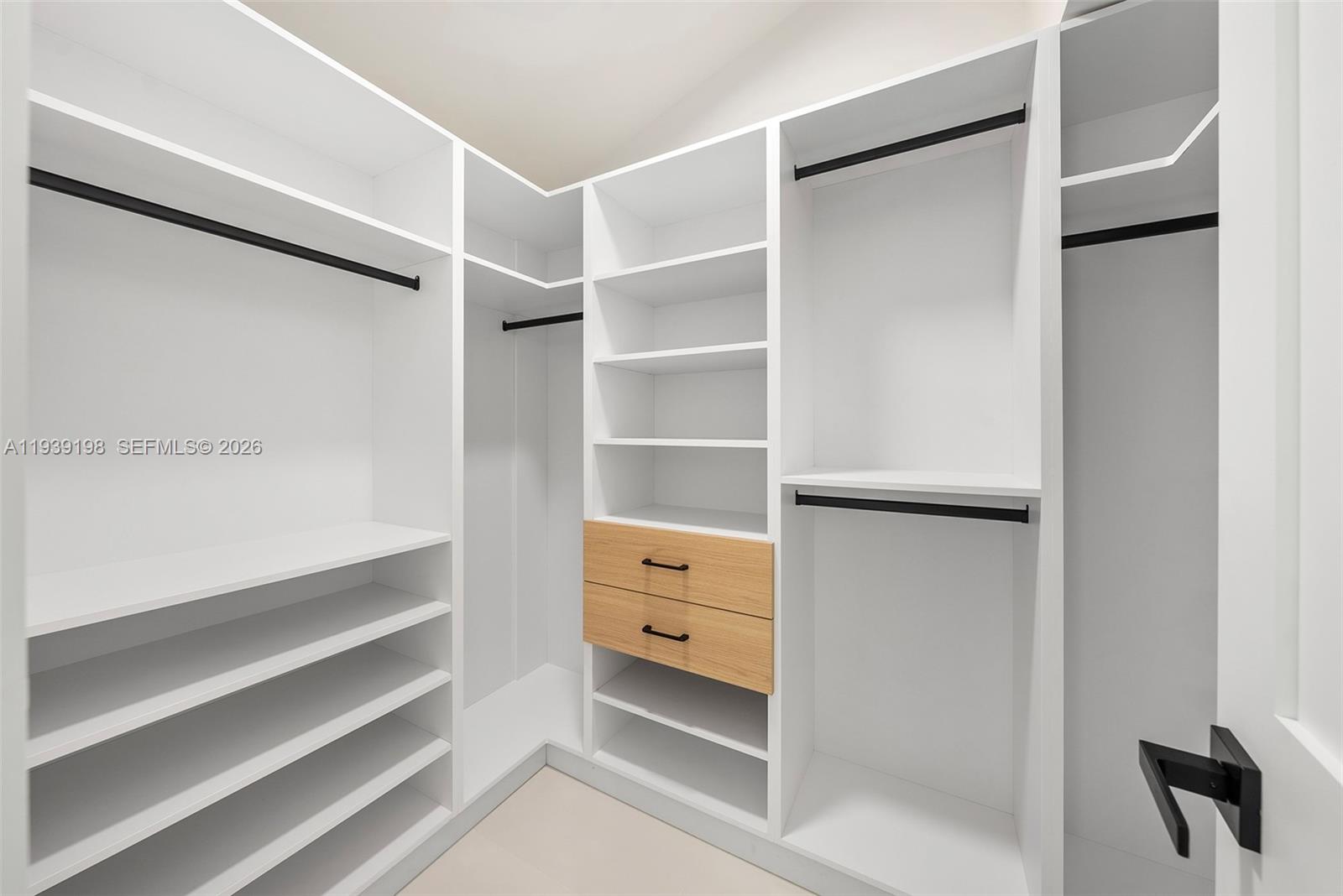 7540 Los Pinos Blvd Coral Gables, FL 33143