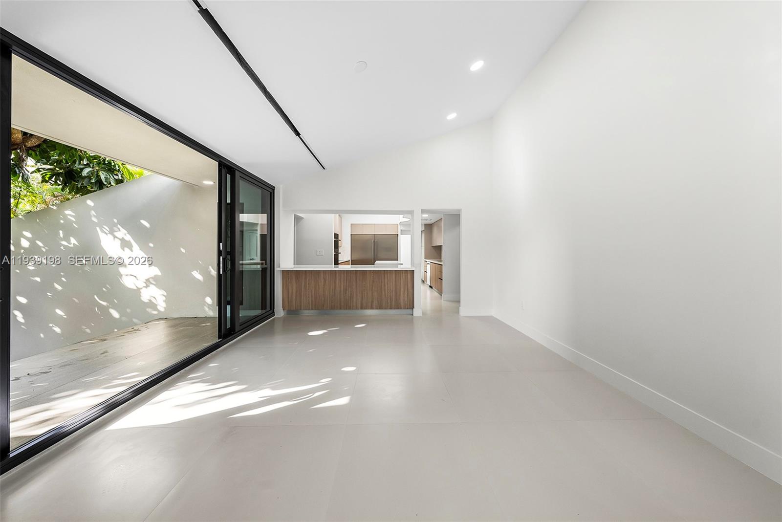 7540 Los Pinos Blvd Coral Gables, FL 33143