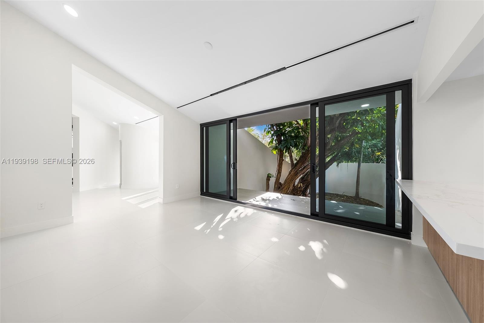 7540 Los Pinos Blvd Coral Gables, FL 33143