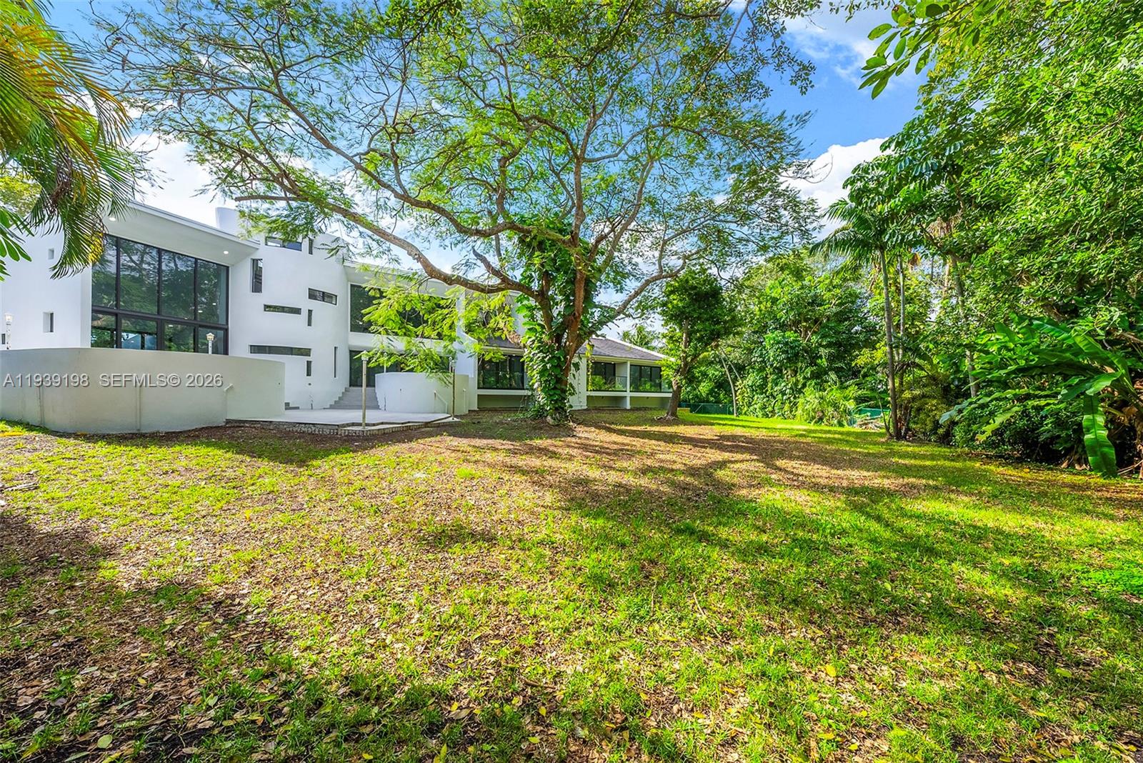 7540 Los Pinos Blvd Coral Gables, FL 33143