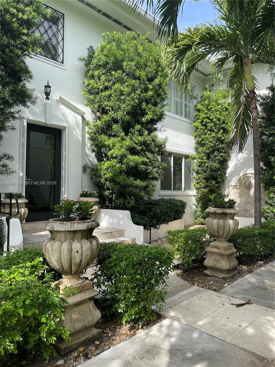 3921 N Meridian Ave #1A Miami Beach, FL 33140