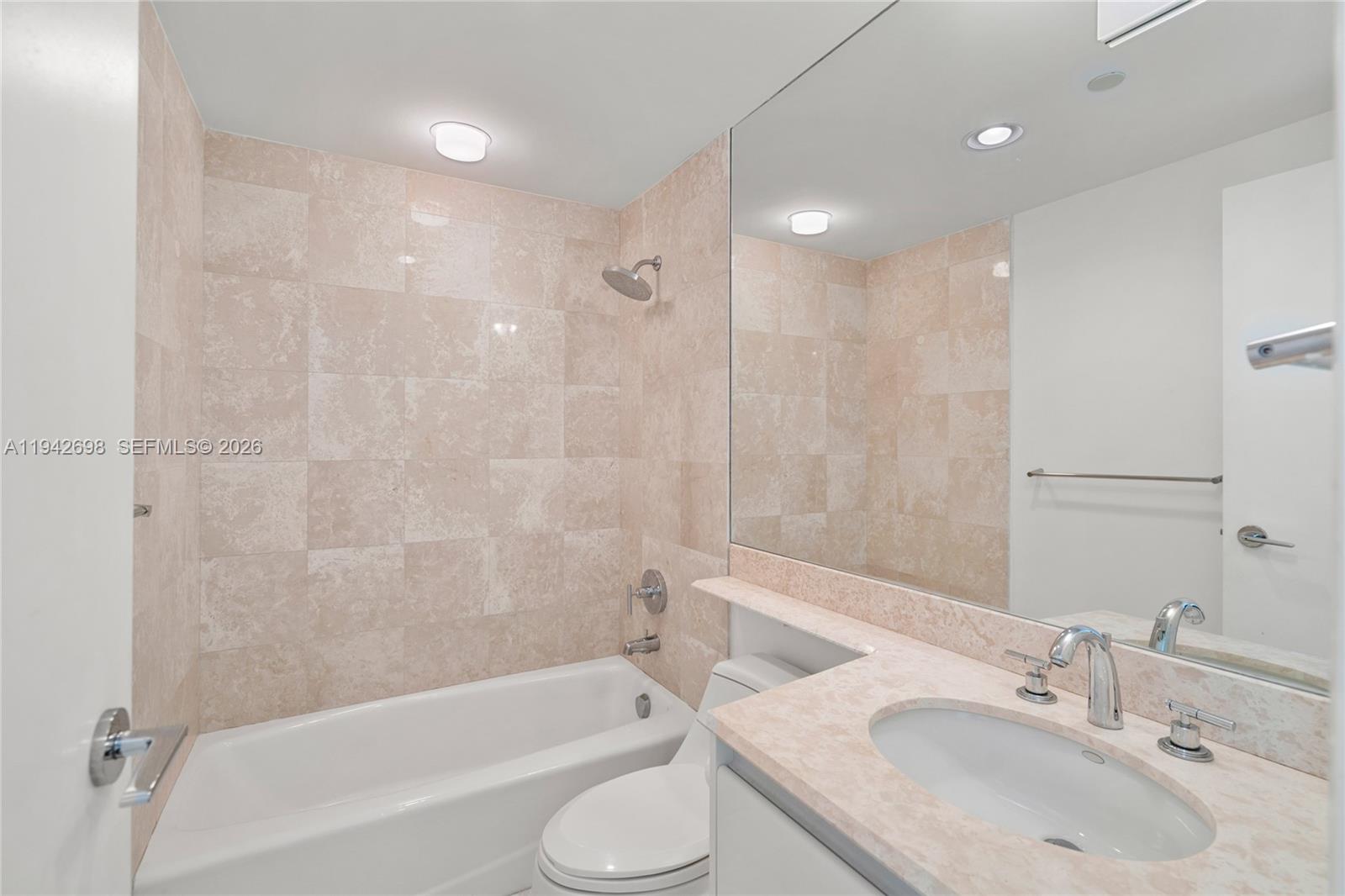 image Il Villaggio On South Bea89