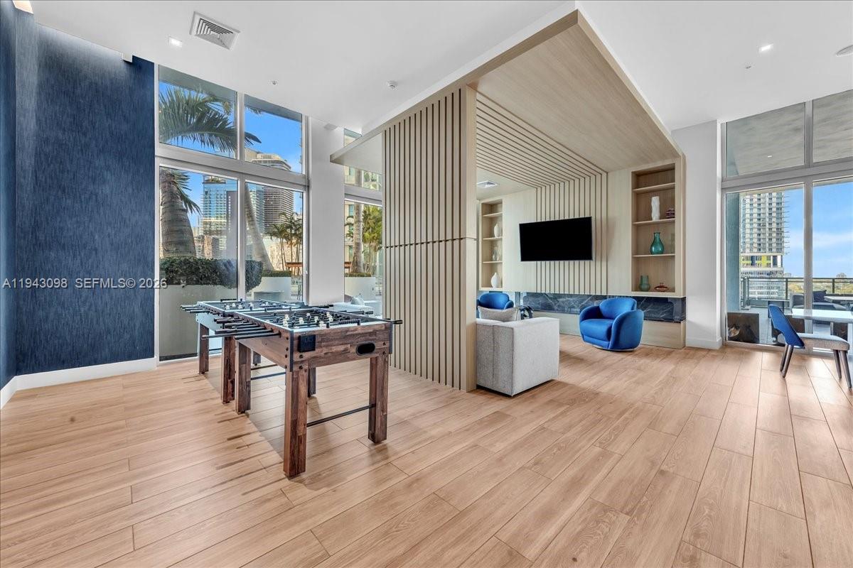 image Ivy Condo At Riverfront46