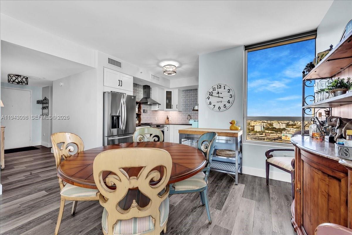 image Ivy Condo At Riverfront4