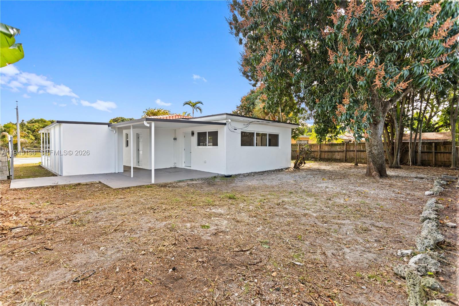 13310 NW 17th Pl Miami, FL 33167