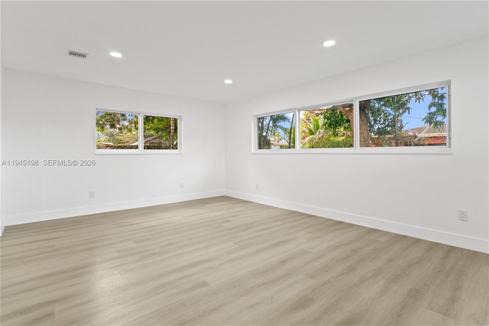 13310 NW 17th Pl Miami, FL 33167