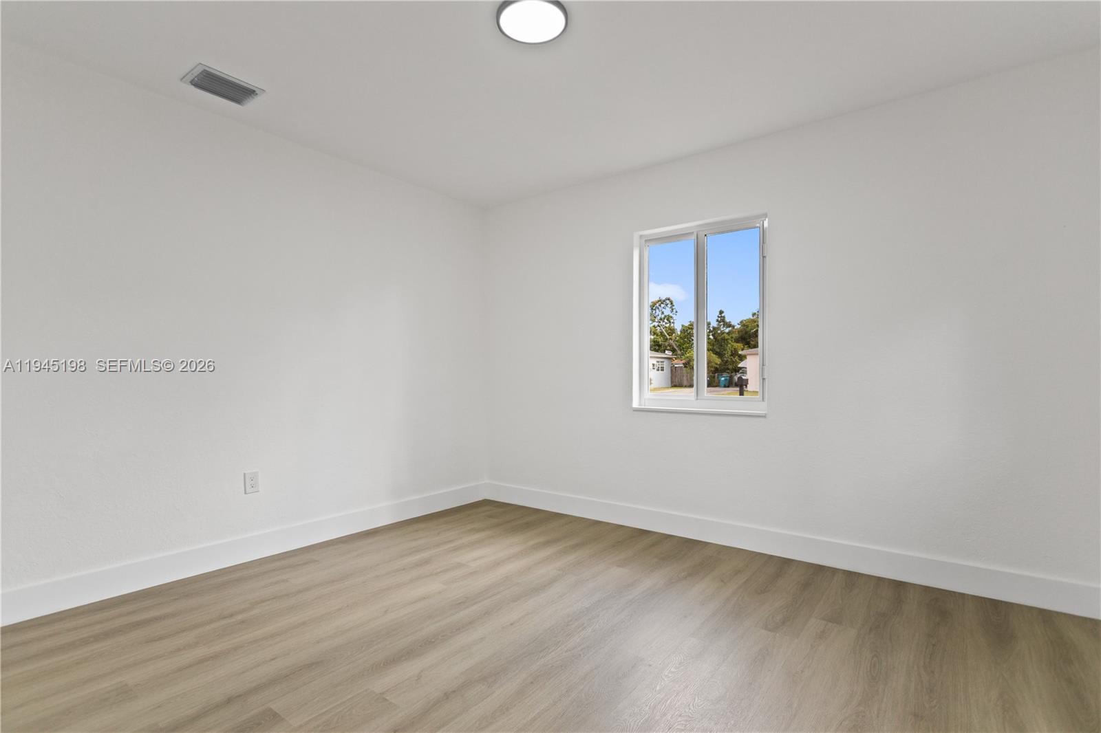 13310 NW 17th Pl Miami, FL 33167