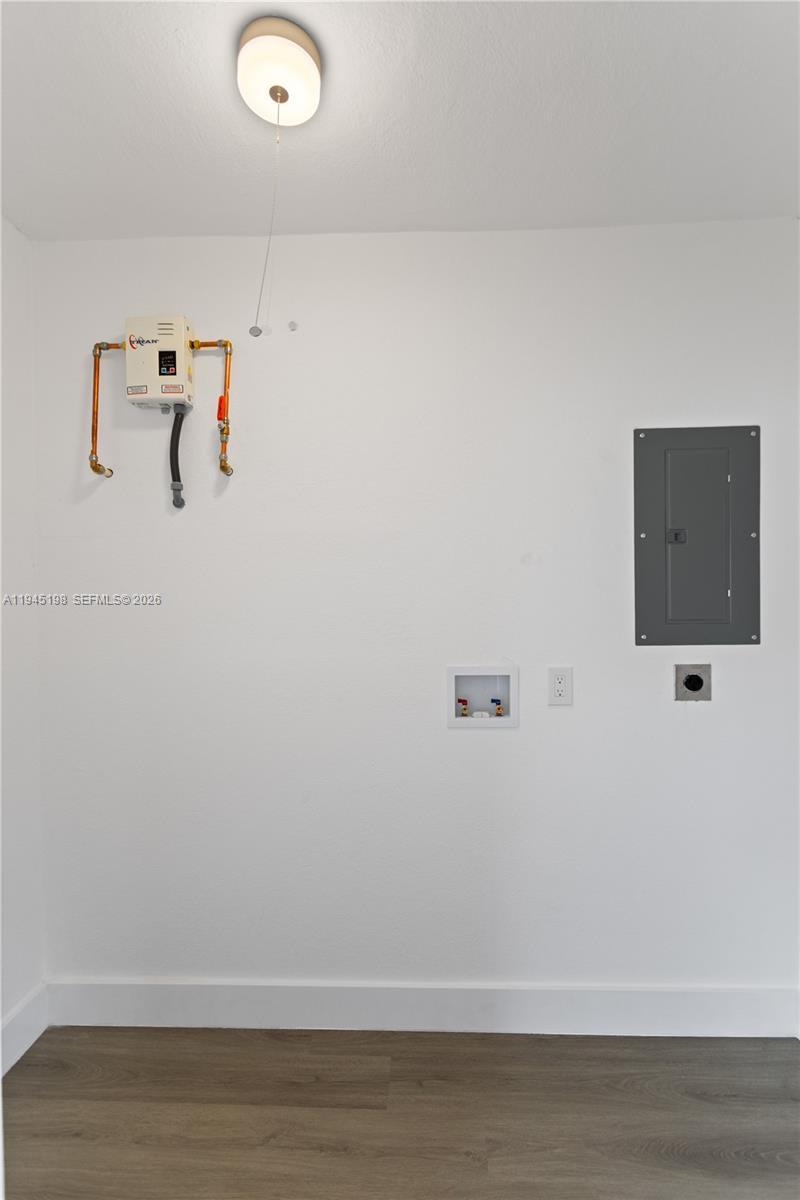 13310 NW 17th Pl Miami, FL 33167