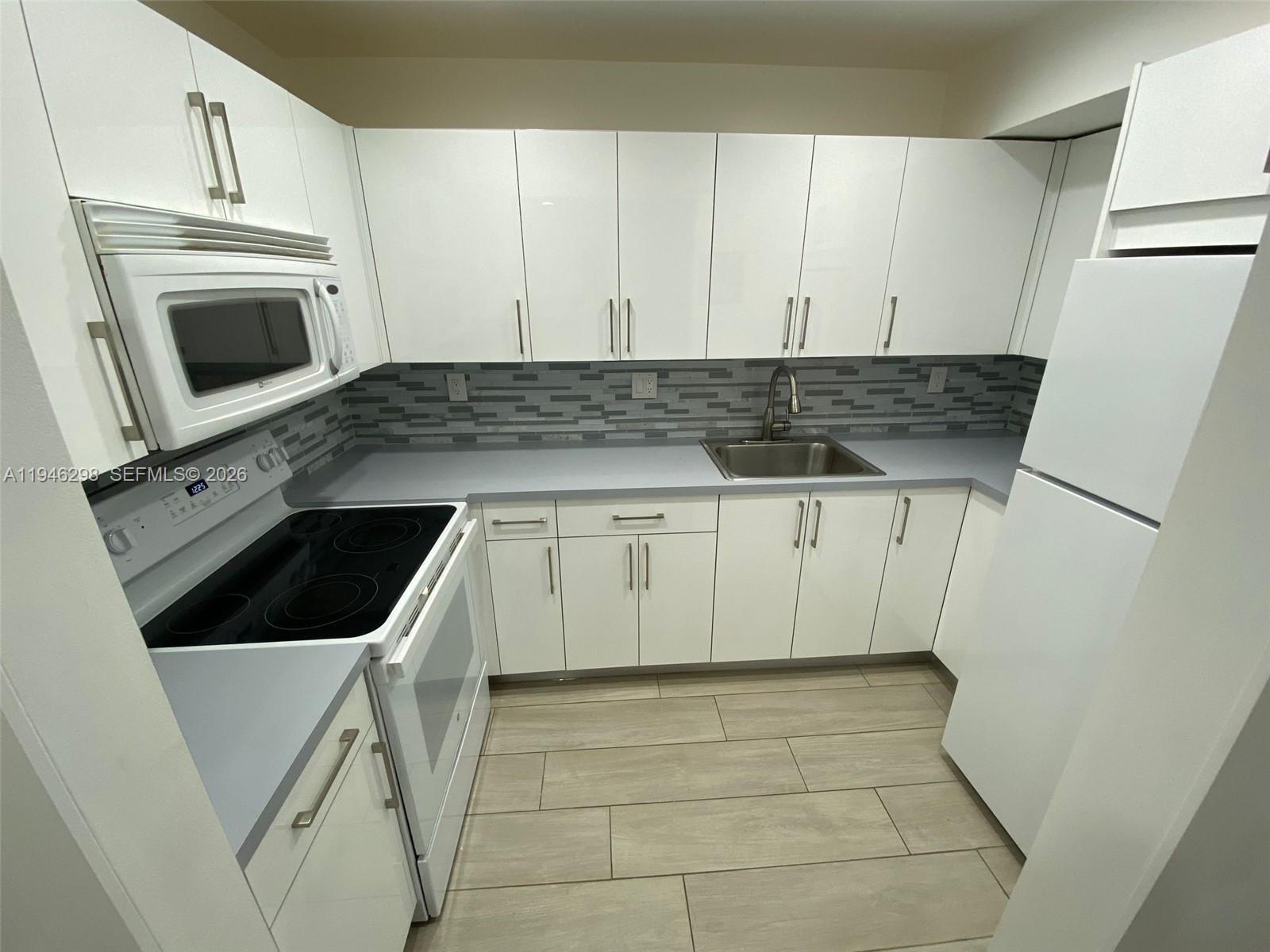 4805 NW 7th St #103-15