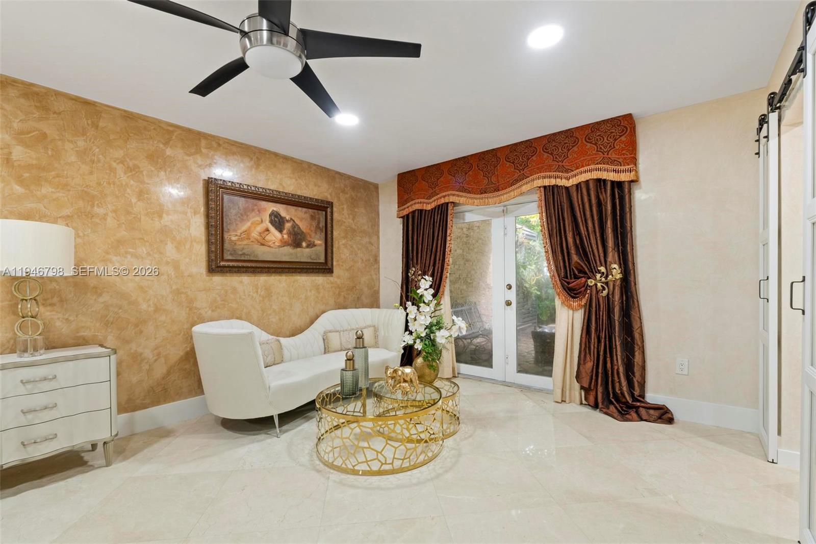 185 SW 130th Ave Miami, FL 33184