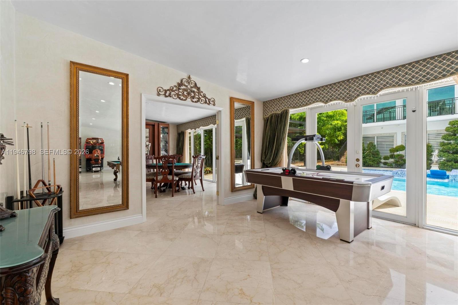 185 SW 130th Ave Miami, FL 33184