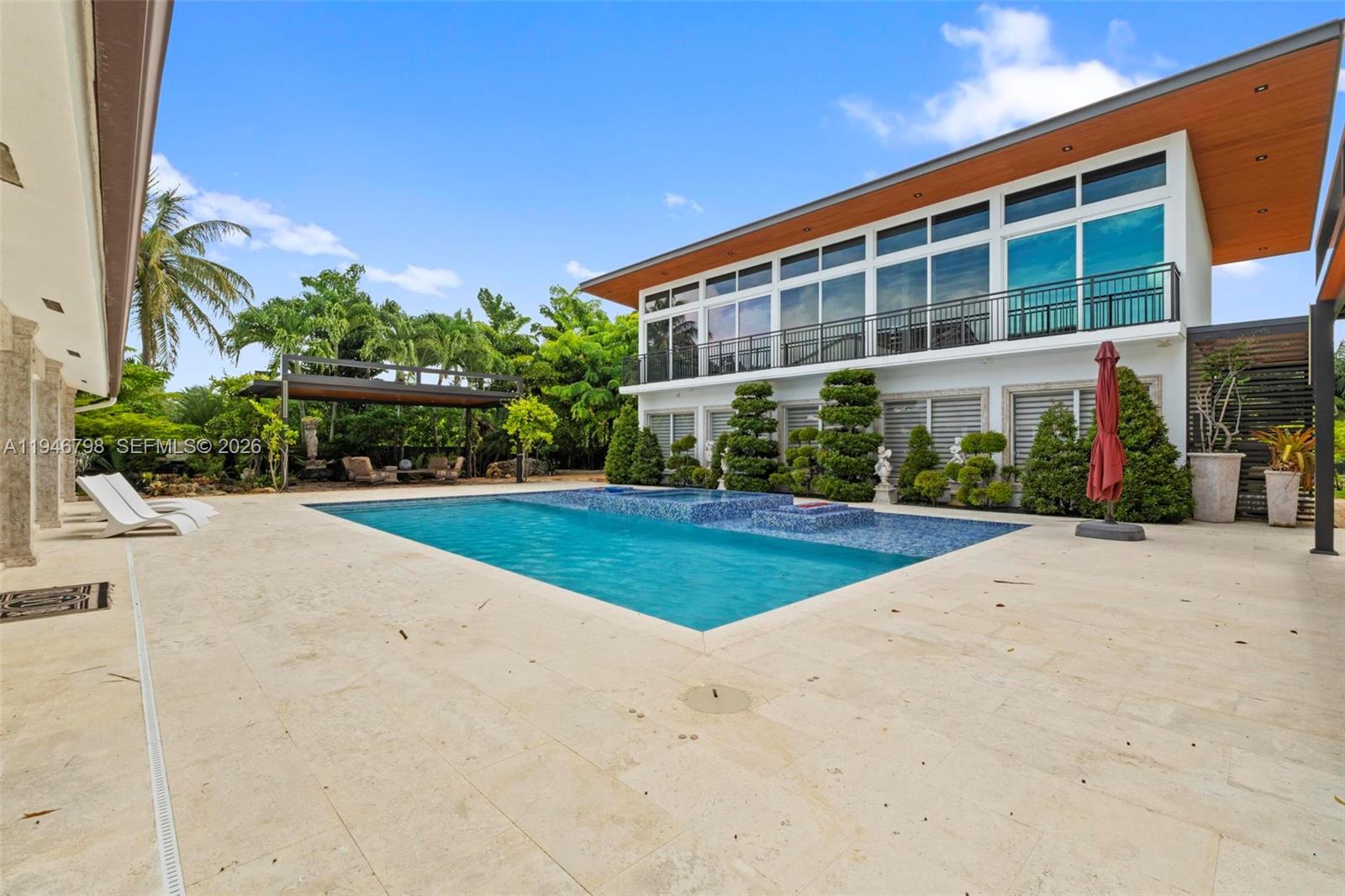 185 SW 130th Ave Miami, FL 33184