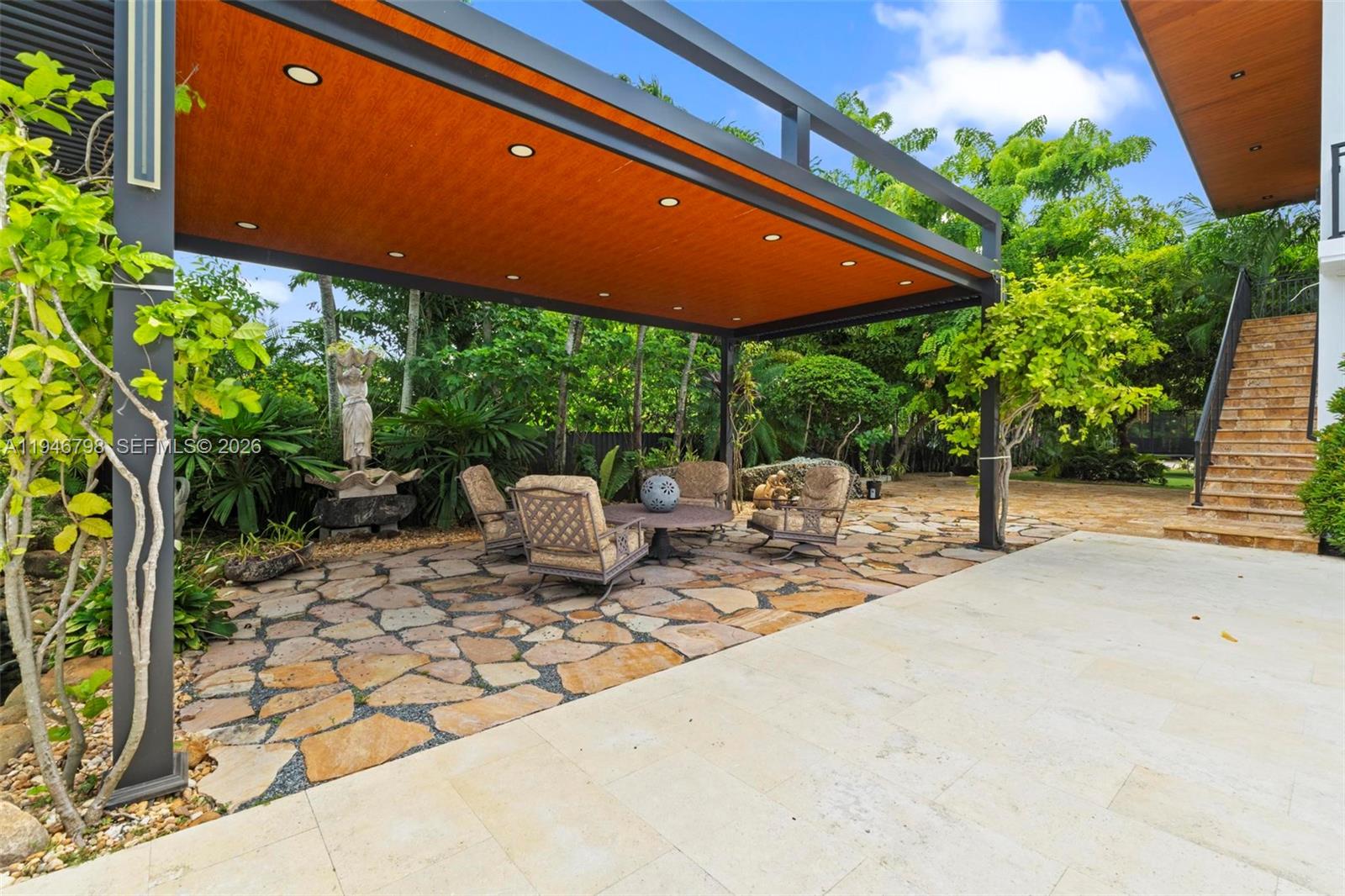 185 SW 130th Ave Miami, FL 33184