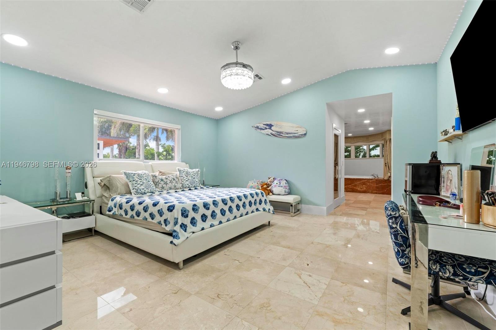 185 SW 130th Ave Miami, FL 33184