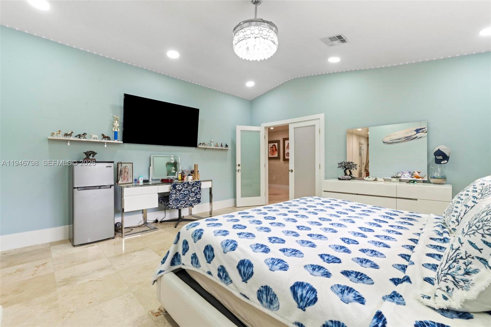 185 SW 130th Ave Miami, FL 33184