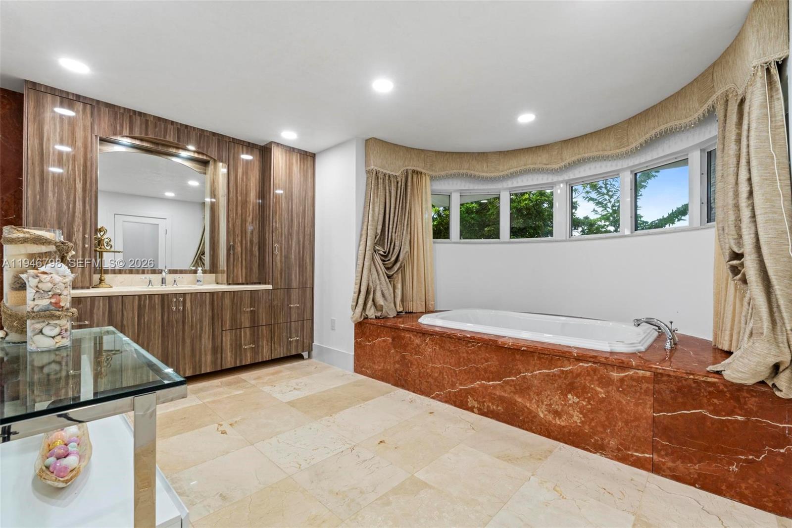 185 SW 130th Ave Miami, FL 33184