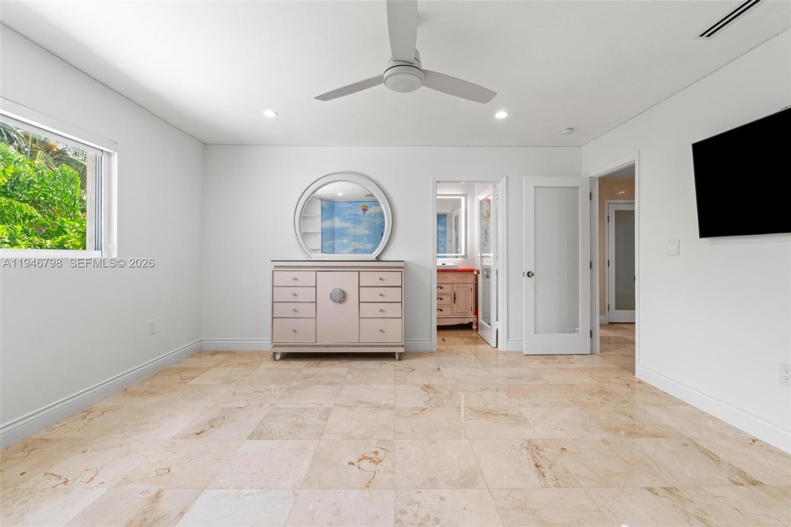 185 SW 130th Ave Miami, FL 33184