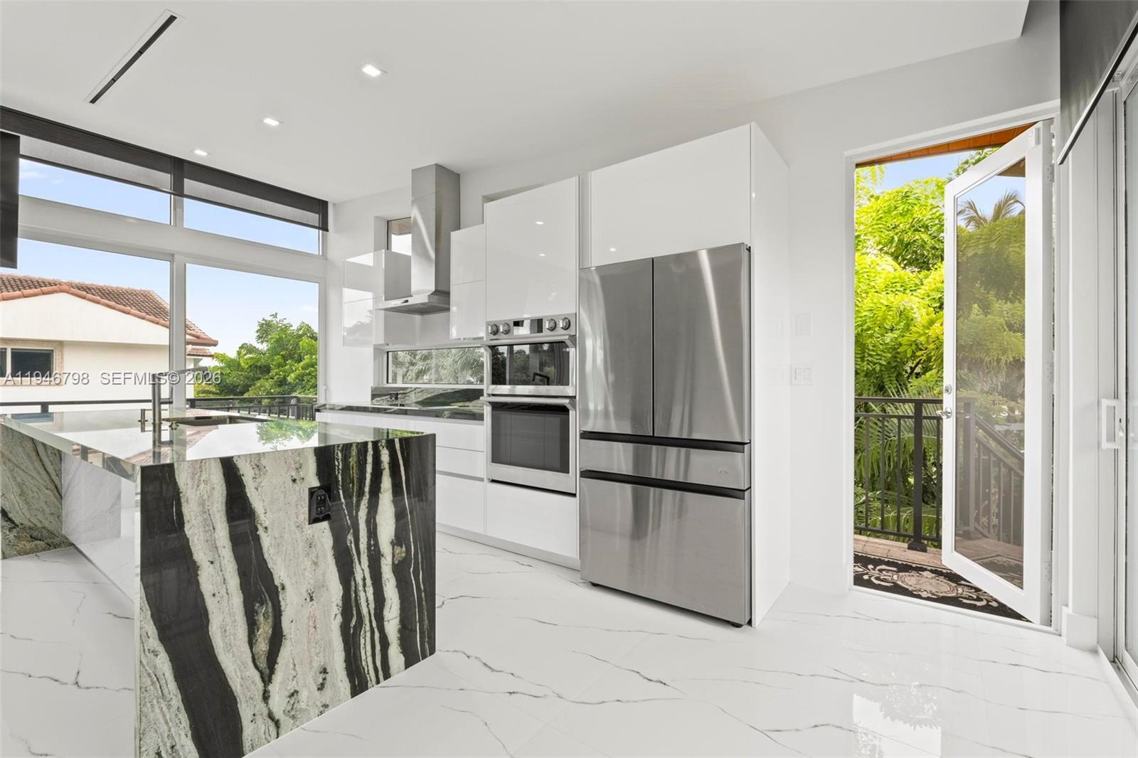 185 SW 130th Ave Miami, FL 33184