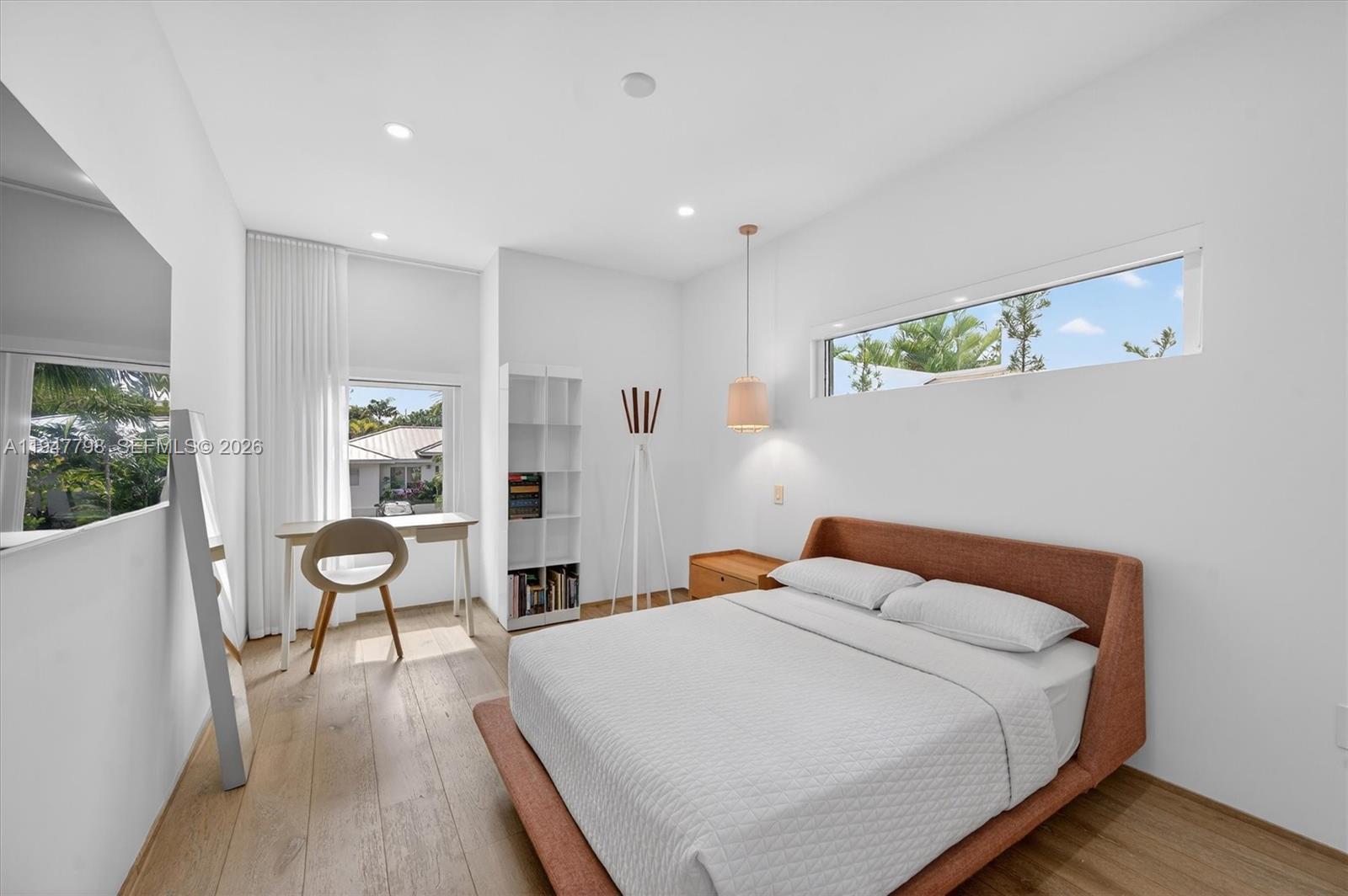 315 Palmwood Ln Key Biscayne, FL 33149