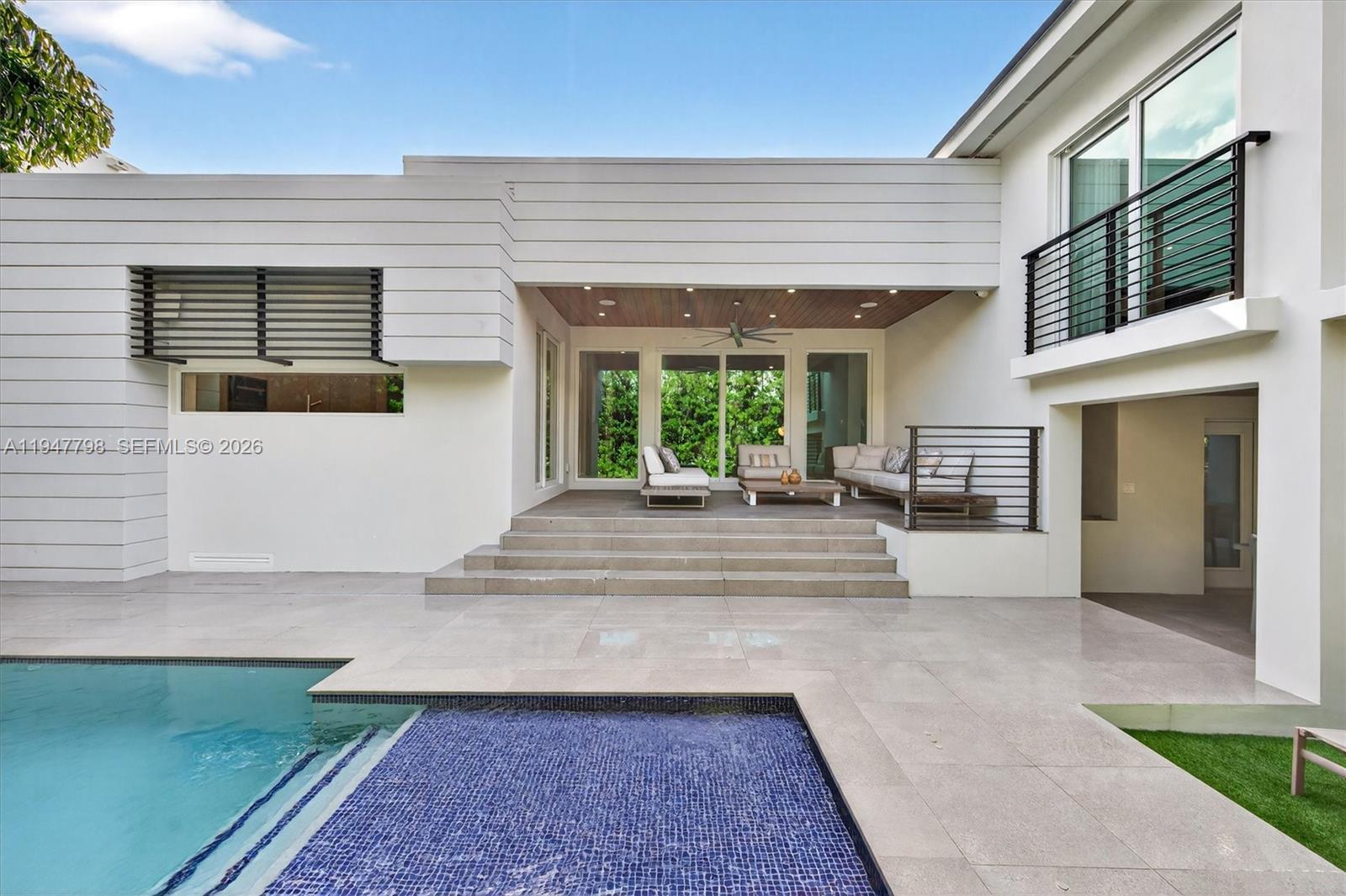 315 Palmwood Ln Key Biscayne, FL 33149