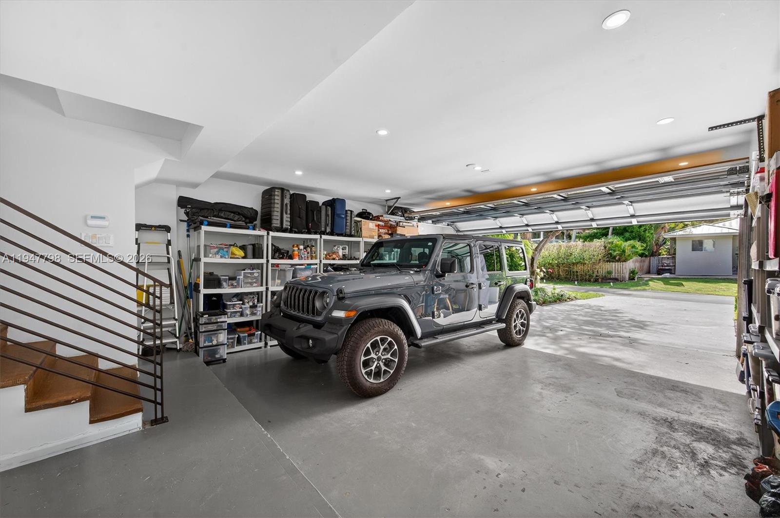 315 Palmwood Ln Key Biscayne, FL 33149