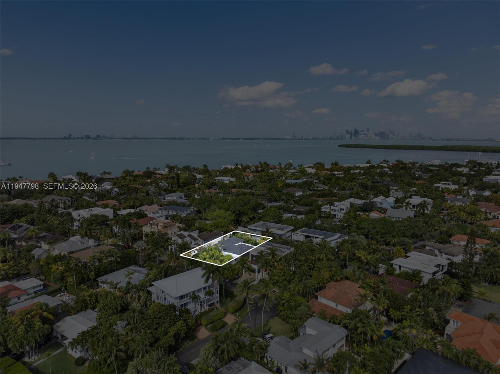 315 Palmwood Ln Key Biscayne, FL 33149