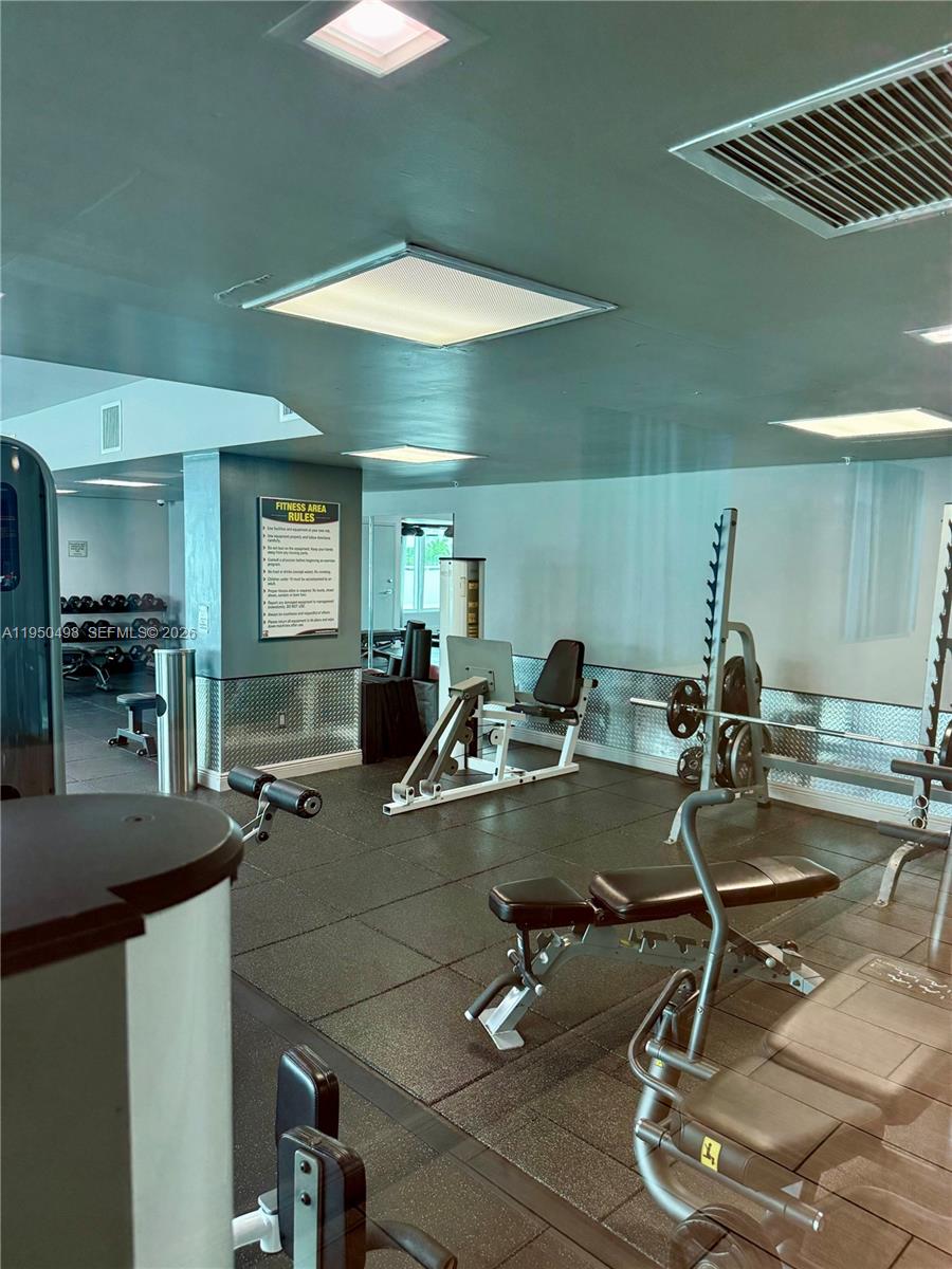 image 1800 Biscayne Plaza20