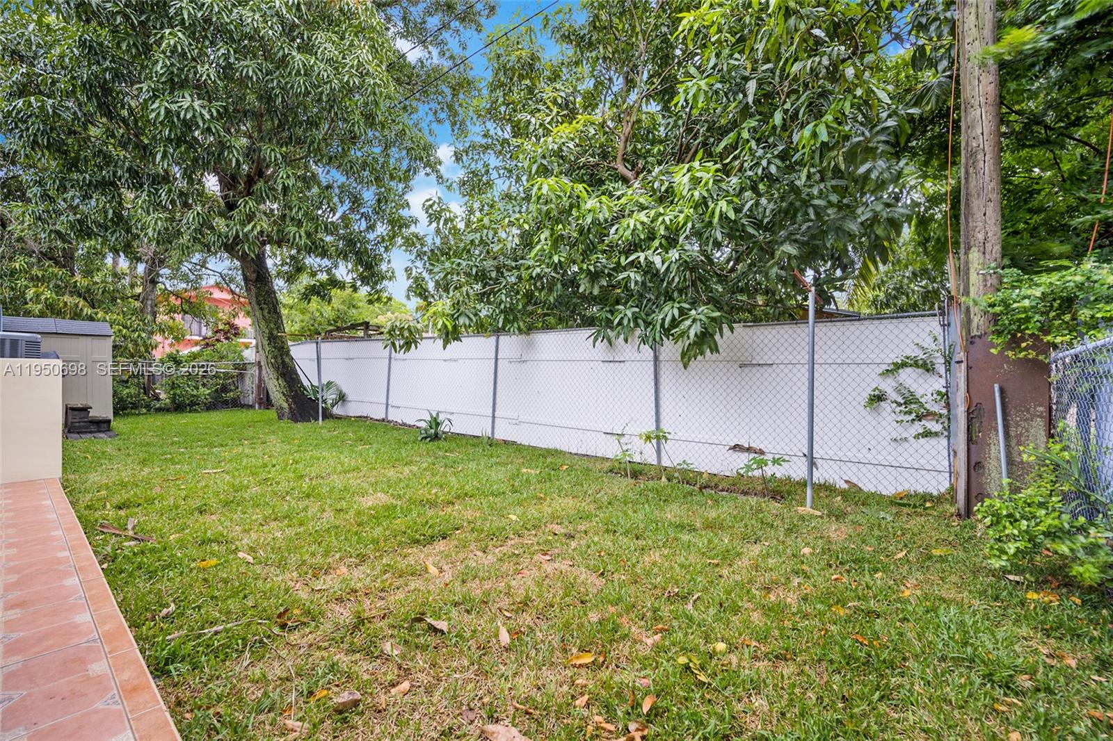 2930 SW 11th St Miami, FL 33135