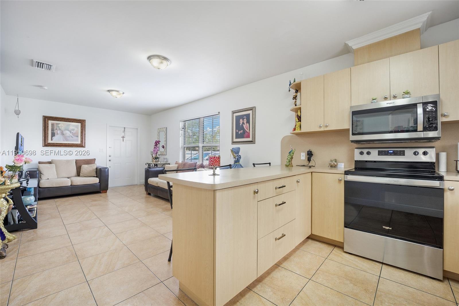 2930 SW 11th St Miami, FL 33135