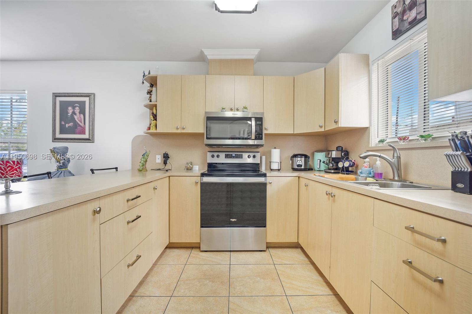 2930 SW 11th St Miami, FL 33135