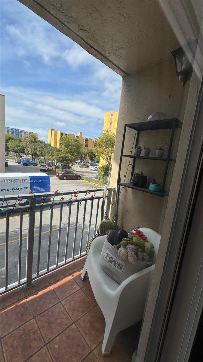 4713 NW 7th St #205-1 Miami, FL 33126