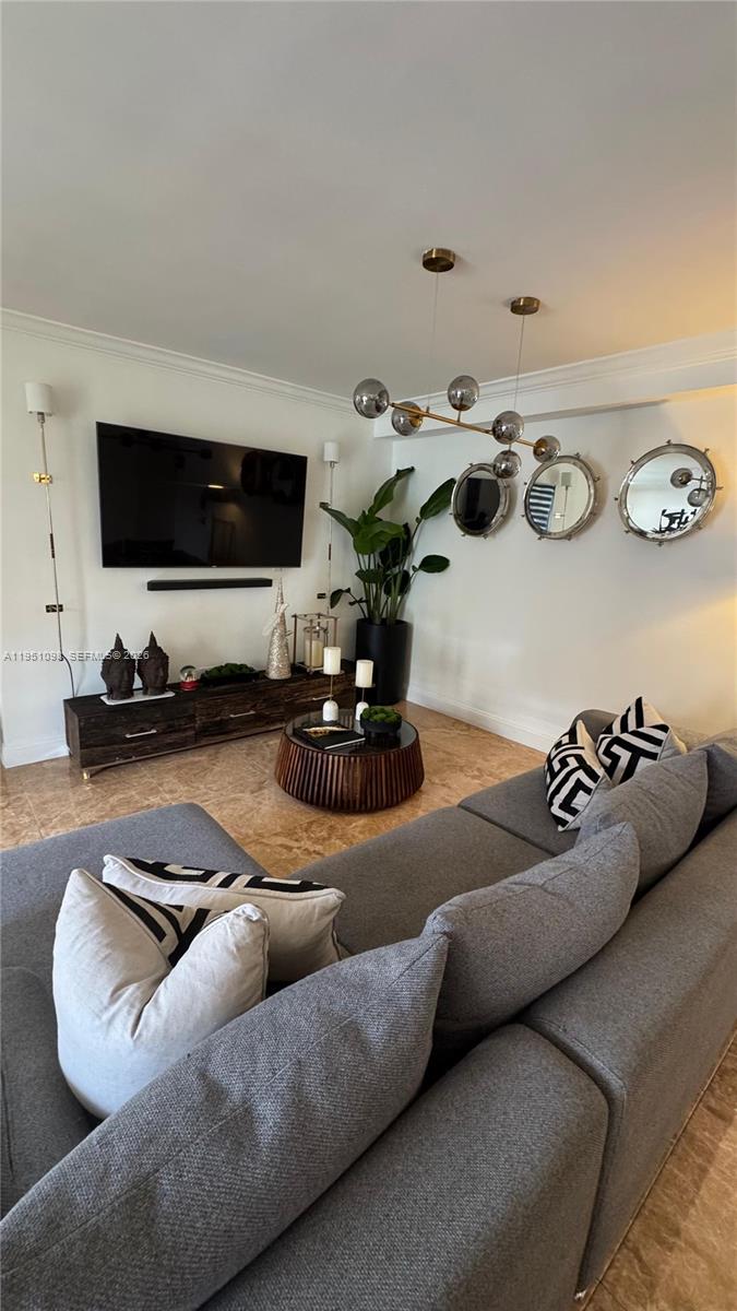 4713 NW 7th St #205-1 Miami, FL 33126