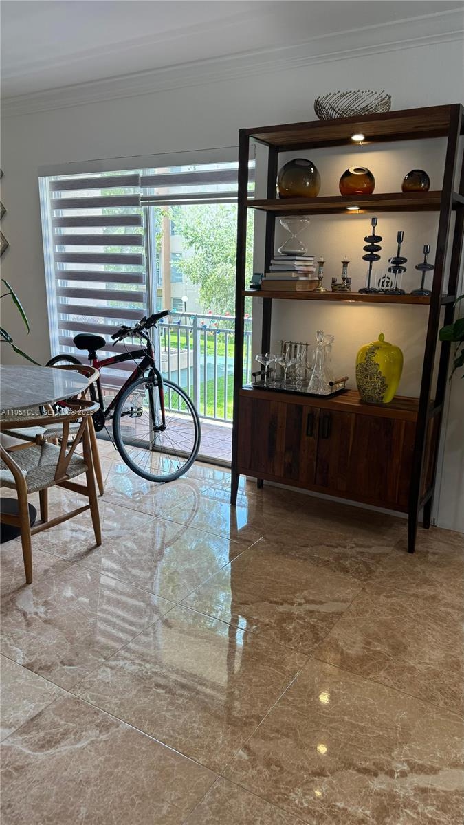 4713 NW 7th St #205-1 Miami, FL 33126