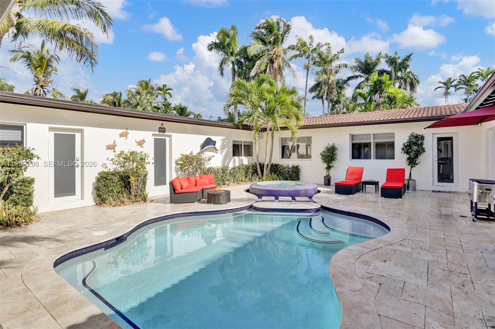 Undisclosed Address Hollywood, FL 33019