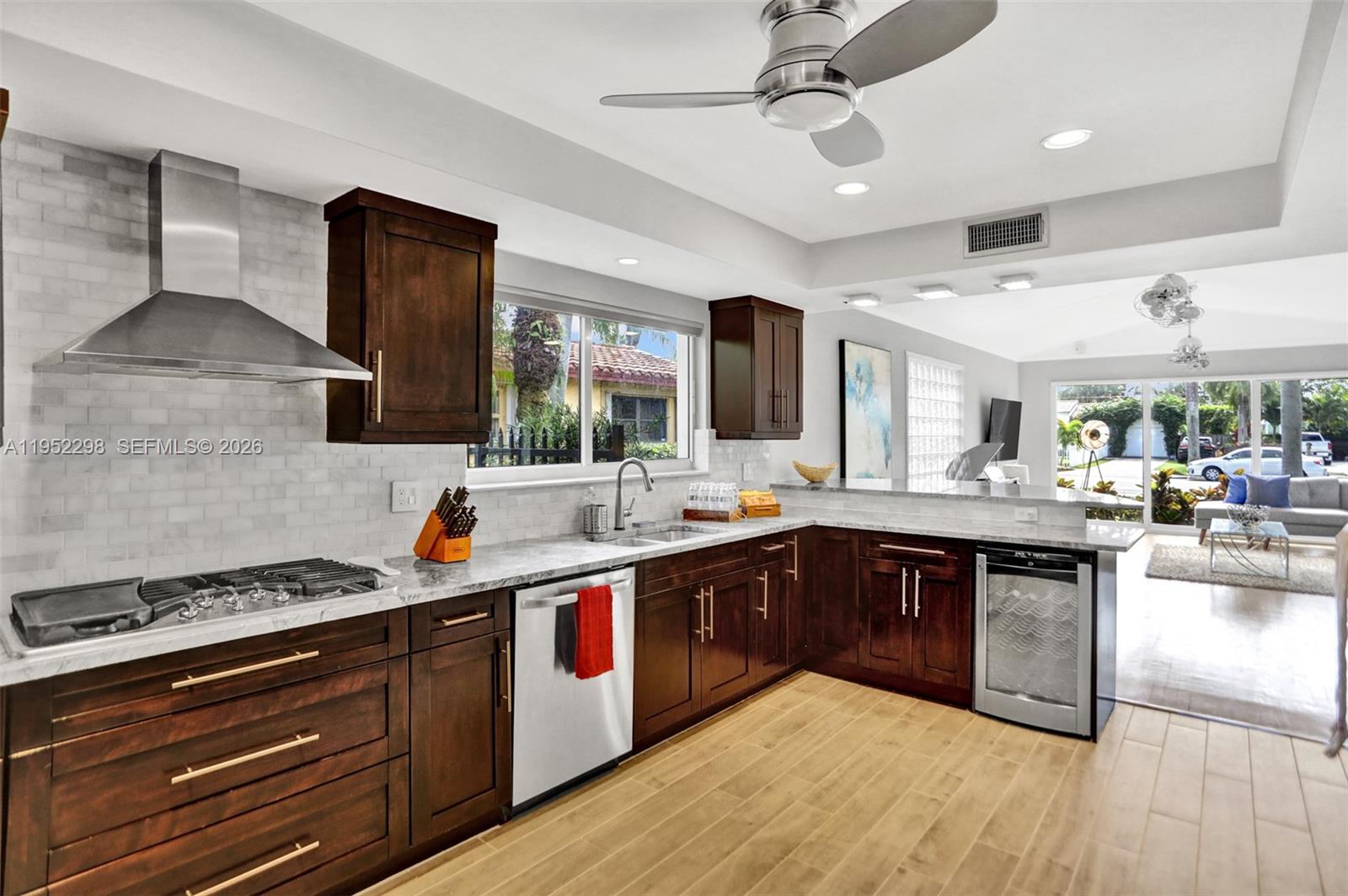 Undisclosed Address Hollywood, FL 33019